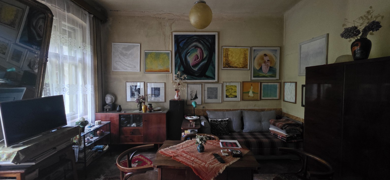 Interiorul casei cu lucrări
